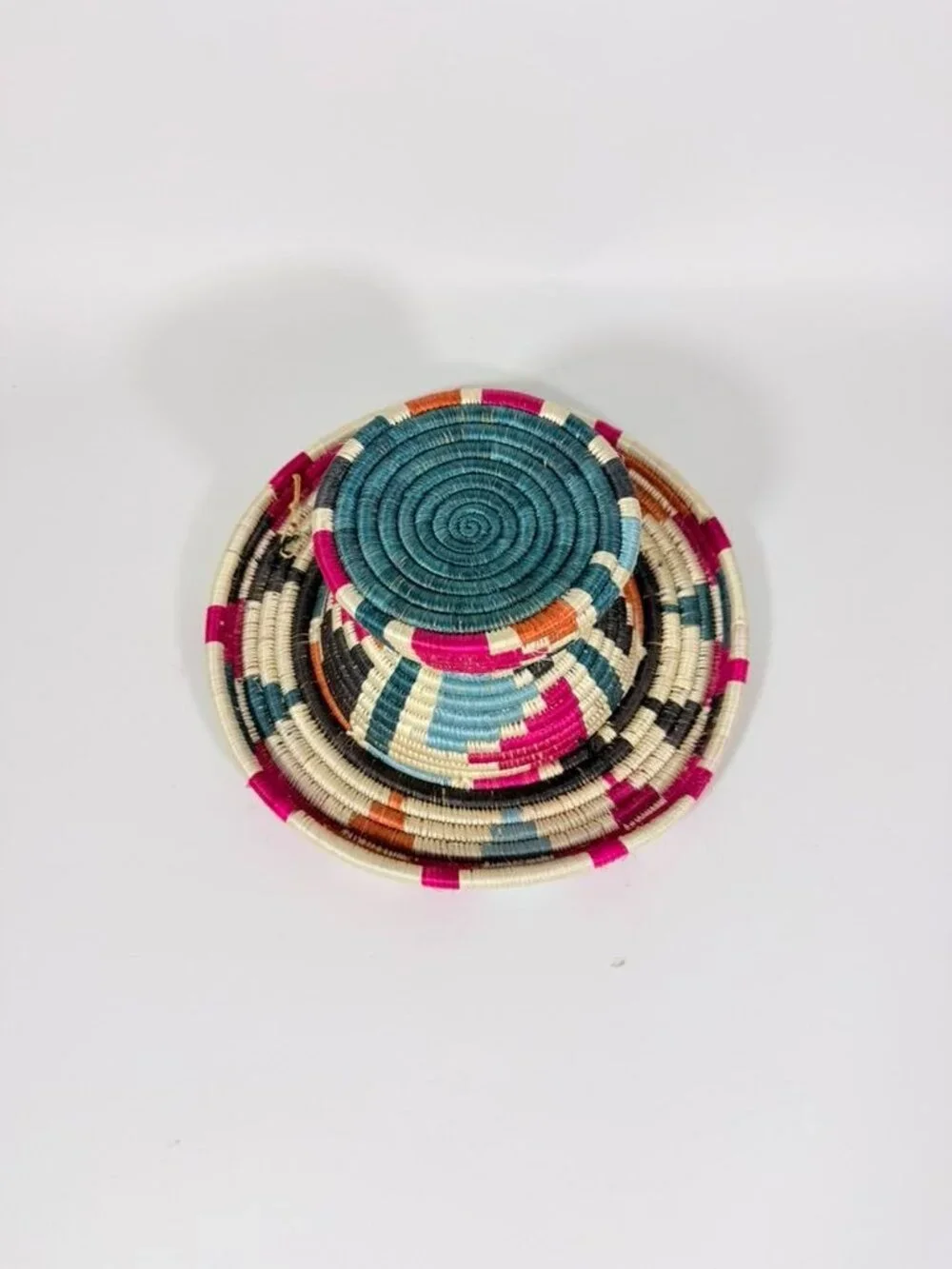 Plate Stand Riser Hand Woven Coil Basket Style Kitchen Home Decor Serving Ware C